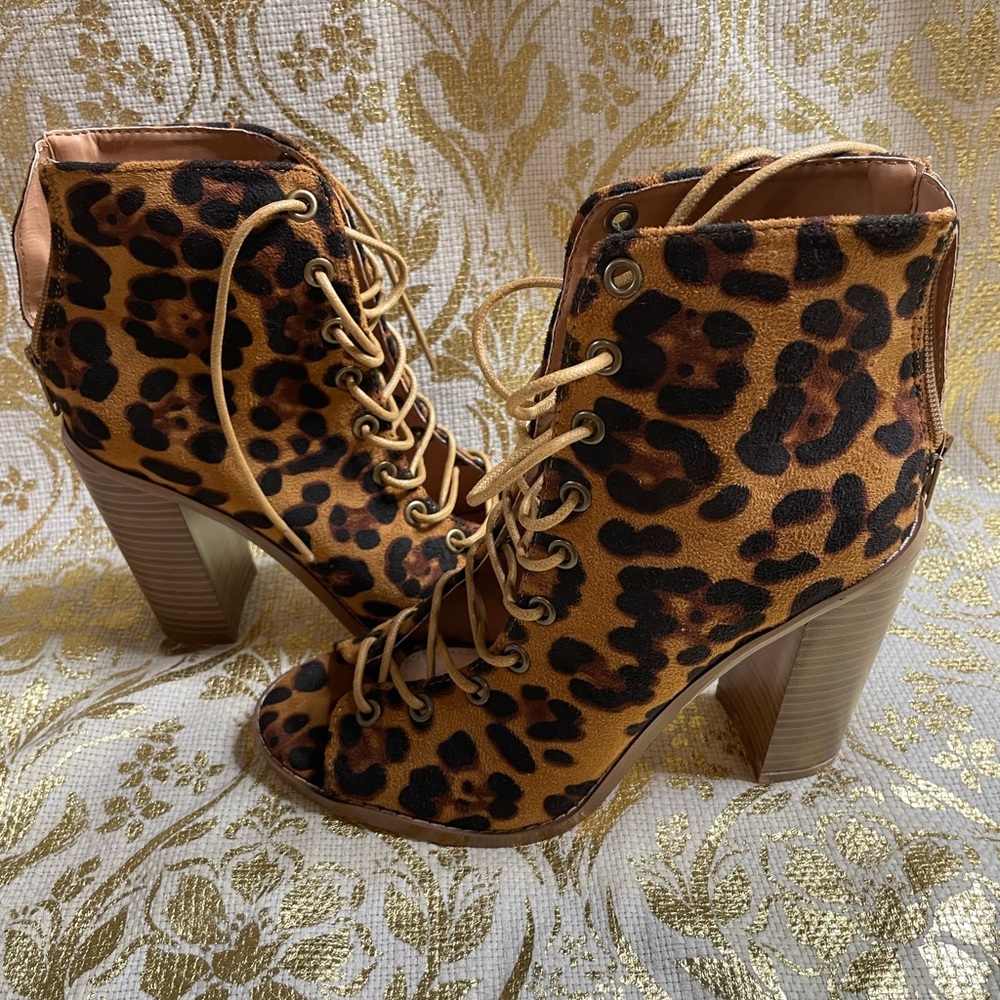 Brand new trendy booties
